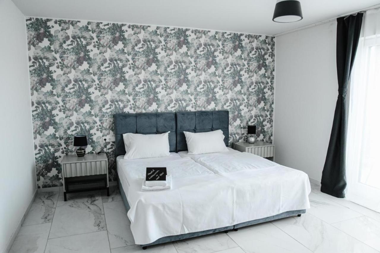 Hotel Flora Schwäbisch Gmünd Εξωτερικό φωτογραφία